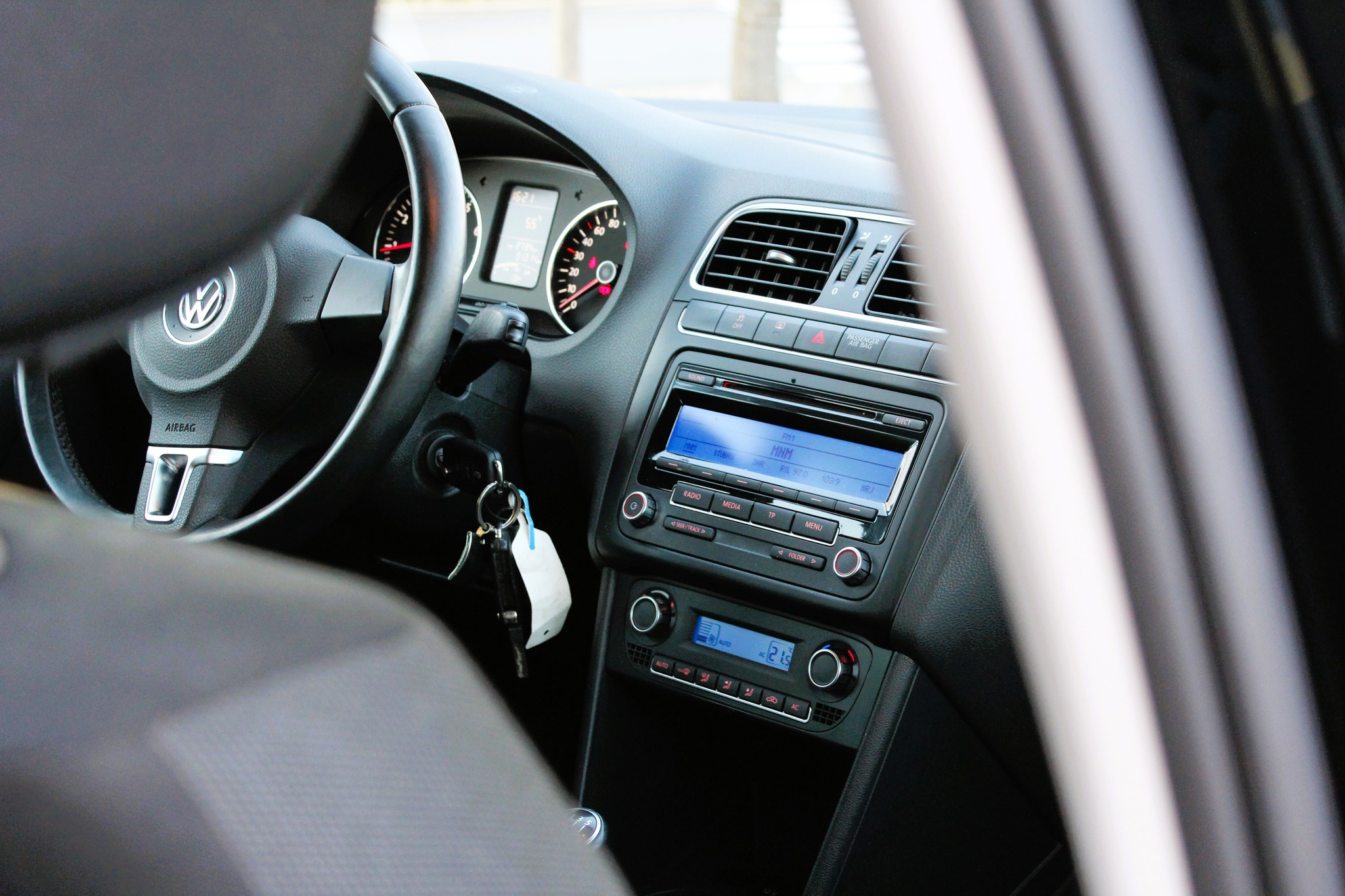 Volkswagen Polo - foto 2
